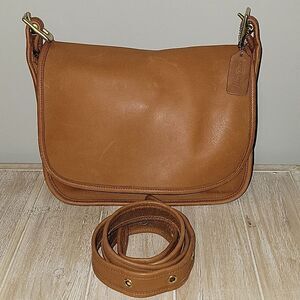 EUC Vintage Coach Patricia’s Legacy Bag #9951 in British Tan